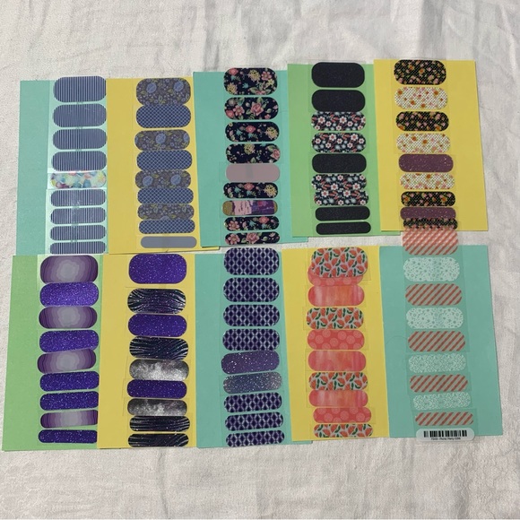 Jamberry Mixed Mani Nail Set, All New, Florals, 10 Half Sheet Nail Wraps - Picture 1 of 11